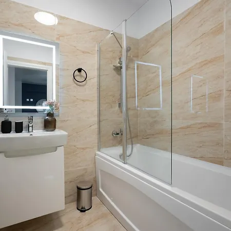 Relax Adress * Bucarest