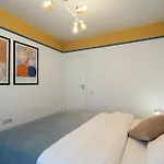 Relax Adress Бухарест